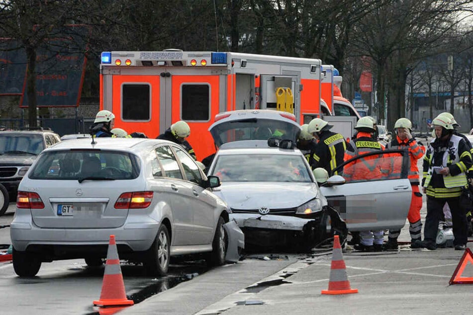 Die Feuerwehr musste die Frau retten, um schlimmere Verletzungen zu vermeiden.