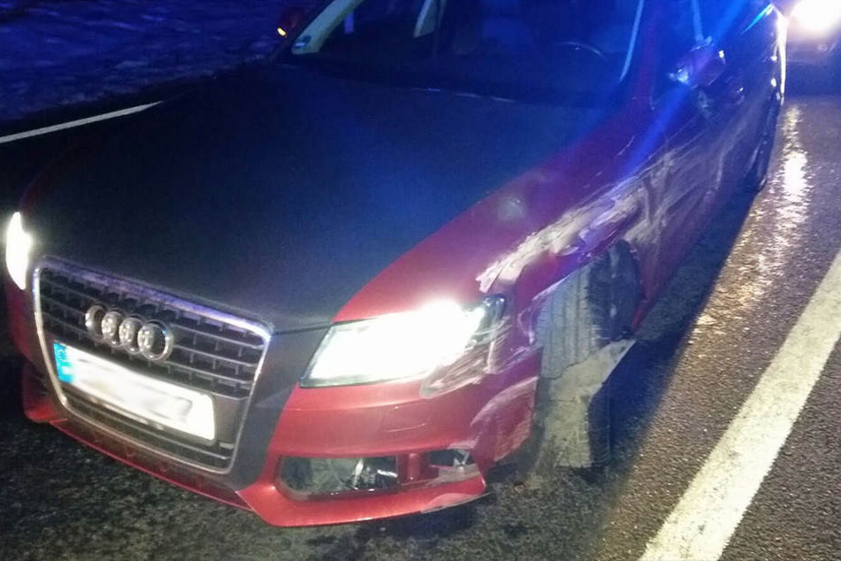 Schon wieder wurde ein geklauter Audi geschrottet. Die Polizei konnte die Dieb nun schnappen.