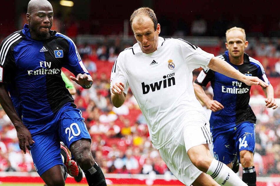 Arjen Robben (M.) im Einsatz für Real Madrid bei einem Vorbereitungsturnier 2008 gegen den Hamburger SV.