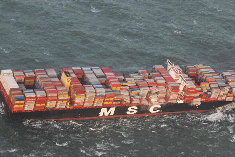 Der Sturm hat die Ladung auf der MSC Zoe ganz schon in Bewegung gebracht.