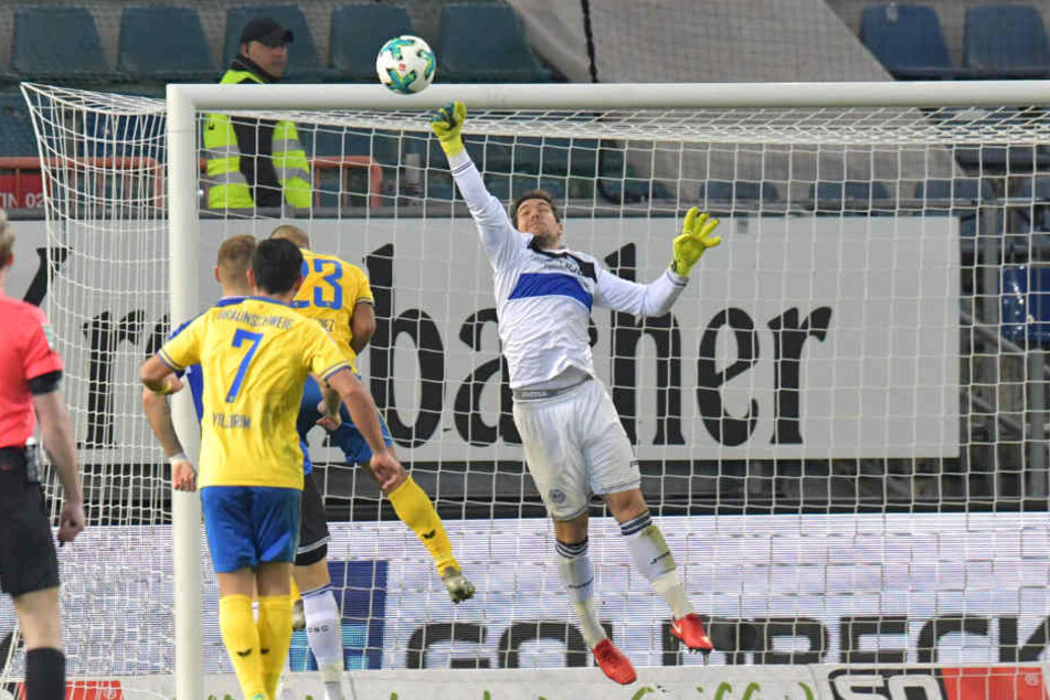 Keeper Stefan Ortega hat schon so manchen Ball gefangen.