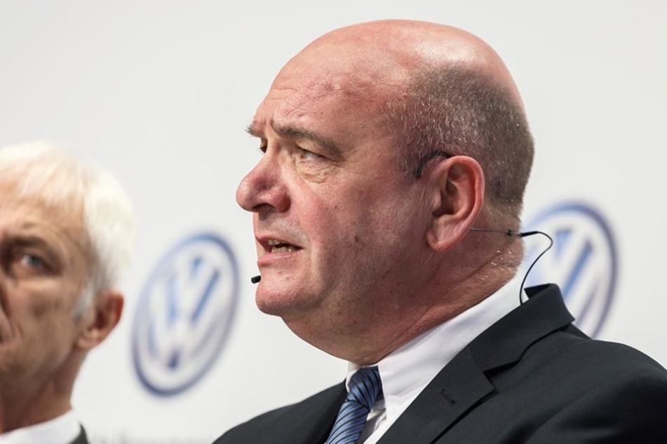Gesamtbetriebsrat Bernd Osterloh stelle das "Zukunftspaket" vor.