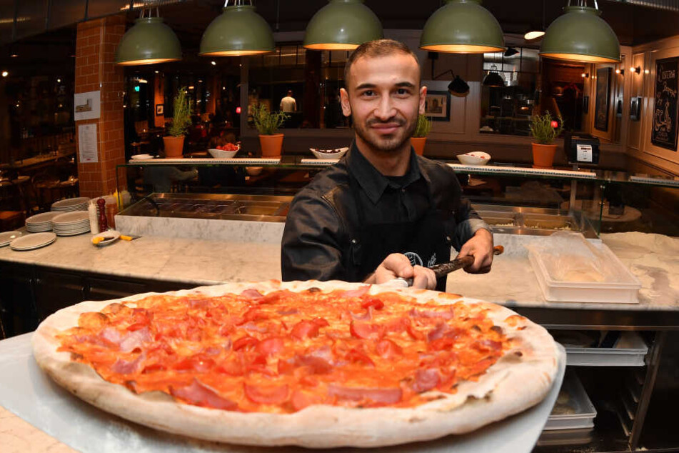 "Goalgia" kann nicht nur Tore schießen, sondern auch noch super Pizza backen.