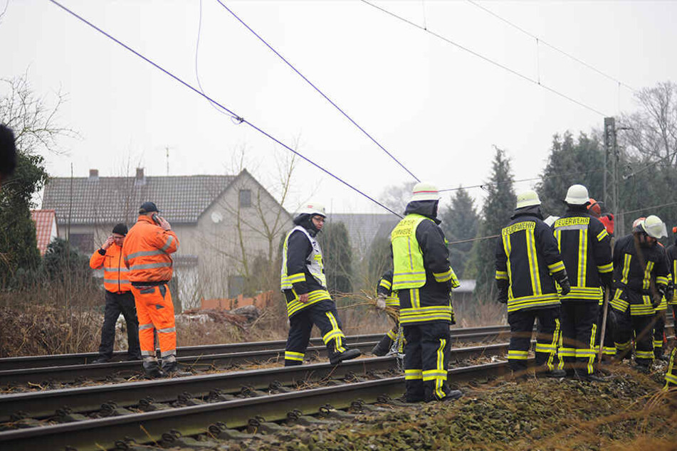 Die Feuerwehr arbeitet nur bei Brandeinsätzen umsonst - nicht wie hier wenn sie "technische Hilfe" leistet.