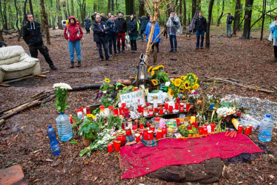 Im September stürzte der Journalist von einer Hängebrücke etwa 15 Meter in die Tiefe.