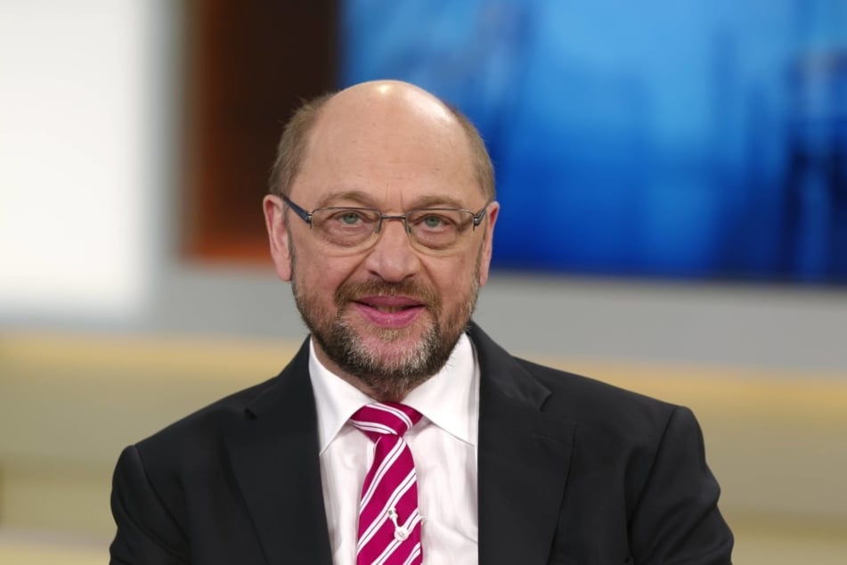 Der SPD-Europapolitiker Martin Schulz (60) will den Vorsitz des EU-Parlaments abgeben und in die Bundespolitik wechseln