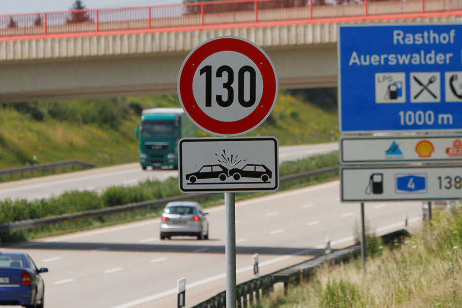 Am Rasthof Auerswalder Blick übernahmen die Chemnitzer Beamten die Verfolgung.
