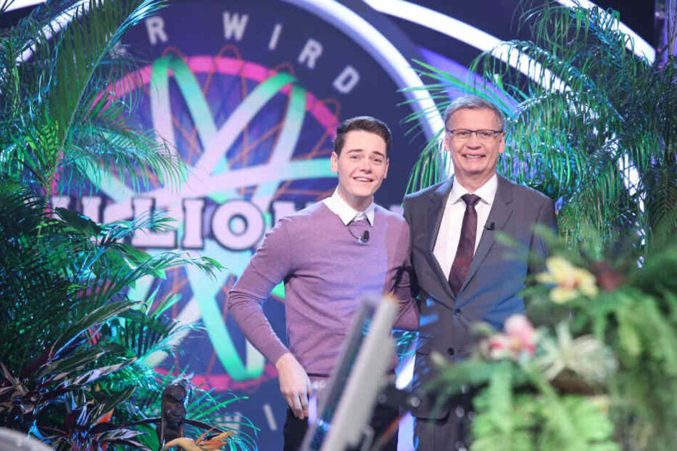 Kandidat Raphael Brecht (l) und Moderator Günther Jauch hatten mächtig Spaß.