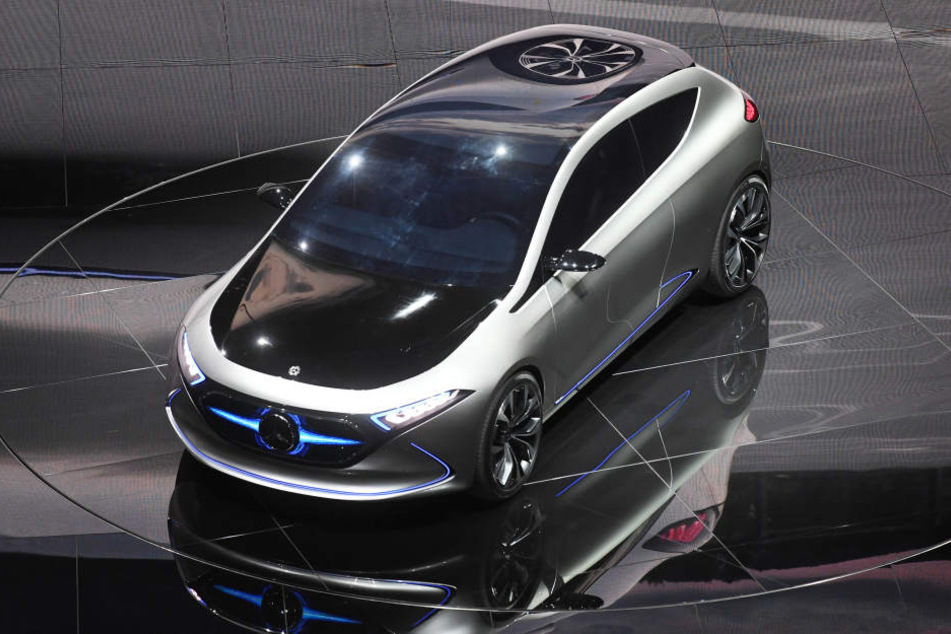 Das Mercedes EQA Concept macht bei den Besuchern auf der Automesse in Guangzhou mächtig Eindruck. (Archivbild)
