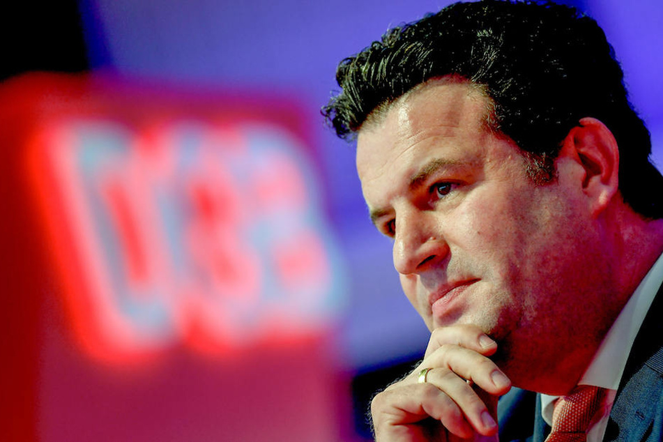 Bundesarbeitsminister Hubertus Heil (45, SPD) und der DGB gehen von einer Erhöhung des Mindestlohns aus.