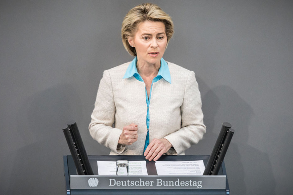 Hat ein Oberleutnant zum Putsch gegen Verteidigungsministerin Ursula von der Leyen (58) aufgerufen?