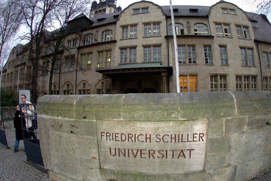 An der Uni Jena studieren nun 26 Geflüchtete.
