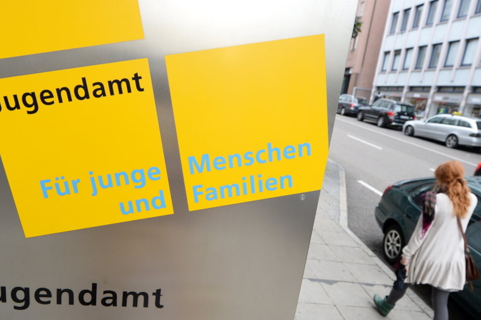 Vor allem alleinerziehende Mütter und Väter nahmen Hilfen vom Jugendamt in Anspruch.