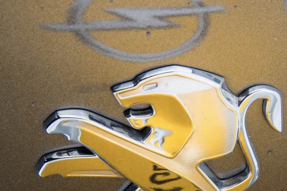 Der Umsatz des Opel-Mutterkonzerns PSA stieg auf rund 18,2 Milliarden Euro an (Symbolbild).