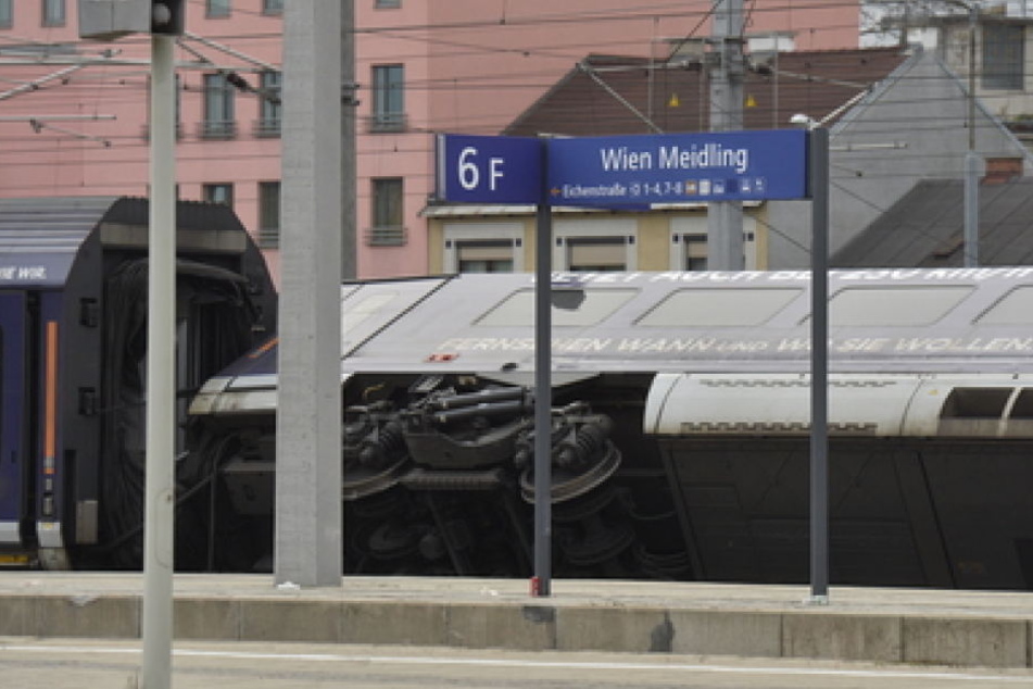 Warum es zu dem Unfall im Bahnhof Wien-Meidling kam, ist aktuell noch unklar.