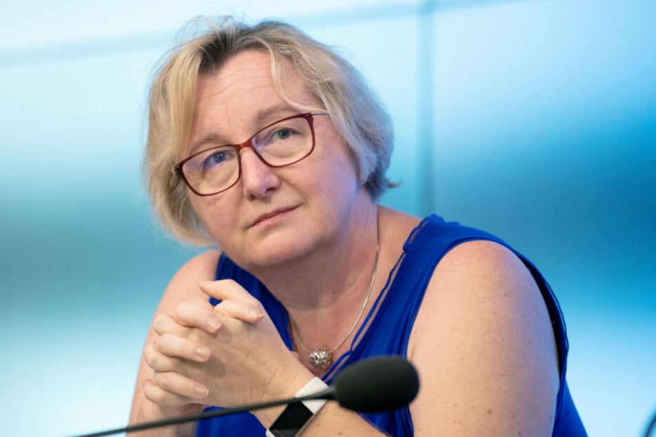 Liegt derzeit im Krankenhaus: Theresia Bauer.
