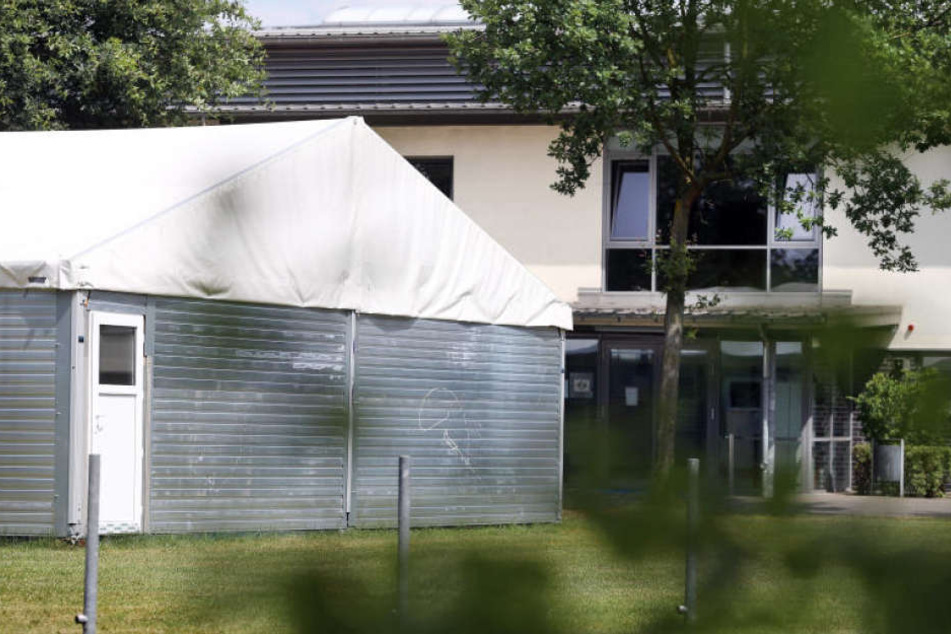 Seit Mitte 2015 wohnten Flüchtlinge in der Halle.