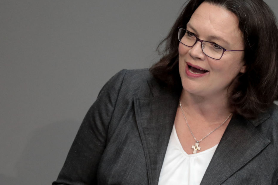 Verzweifelt kämpft Nahles um das Vertrauen ihrer Parteikollegen.