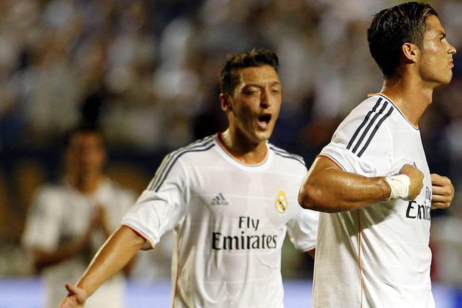 Cristiano Ronaldo (31) und Mesut Özil (28) - begnadete Kicker, aber dem Fiskus gegenüber wohl nicht ganz ehrlich.