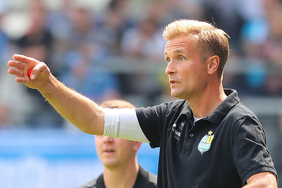 Am Samstag kann CFC-Trainer David Bergner seine Mannschaft zum Trainingsauftakt wieder in Chemnitz begrüßen.