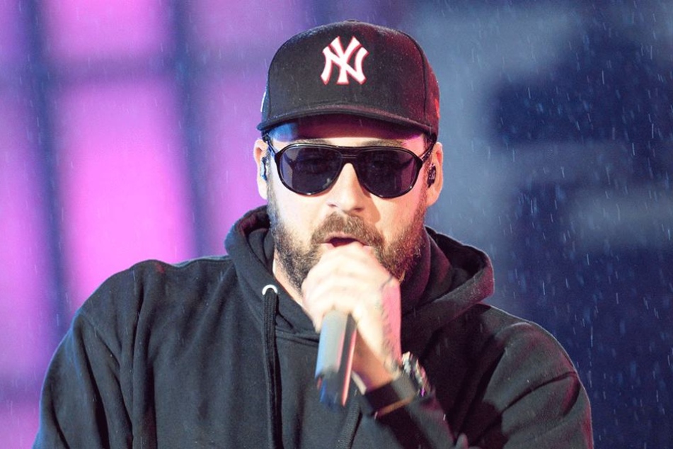 SIDO wird bald das Mikro gegen die Kamera tauschen und in einer Tragikkomödie über Roma und Sinti mitspielen.