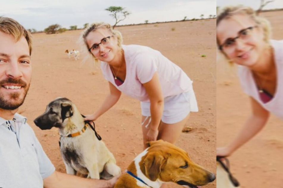 Das "Bauer sucht Frau"-Traumpaar Anna und Gerald Heiser mit seinen Hunden auf der Farm in Namibia.