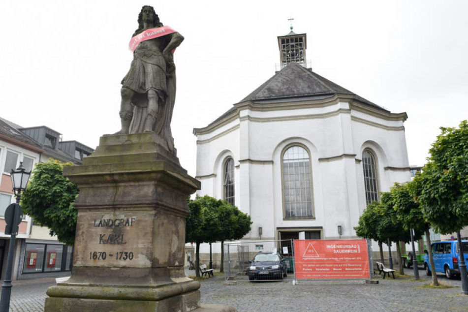 Der Fund wurde bei der Reonovierung der Kasseler Karlskirche gemacht.