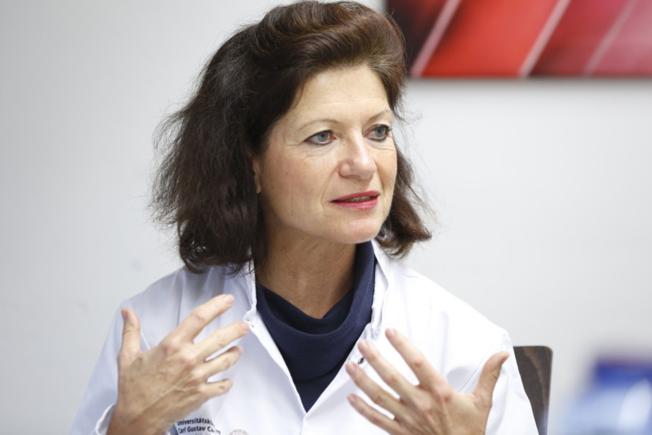 Will mit dem neuen Frühwarnsystem Sterbefälle nach Operationen an der Uniklinik
verringern: Prof. Thea Koch (54), Direktorin der Anästhesiologie und
Intensivtherapie.