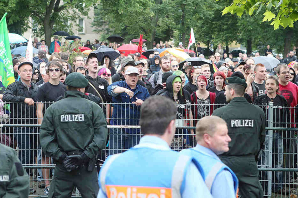 Gegenproteste sind vorprogrammiert, wie hier in Gera 2012 bei "Rock für Deutschland".