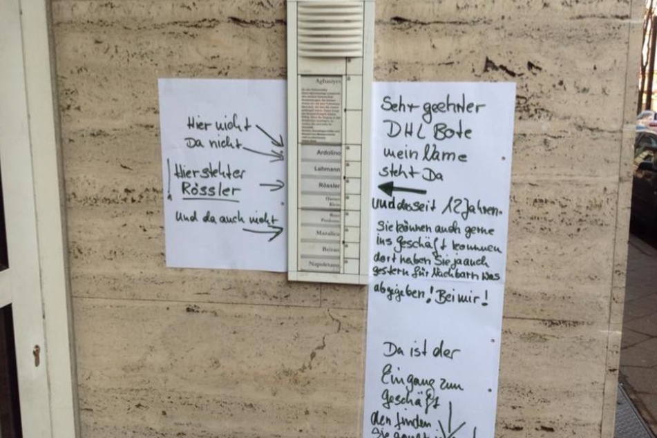 Jetzt ist der Klingelknopf eigentlich fast nicht mehr zu übersehen ...