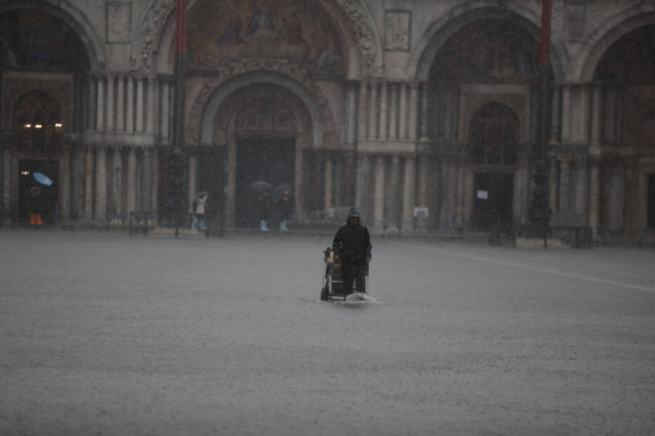 Land unter in Venedig.