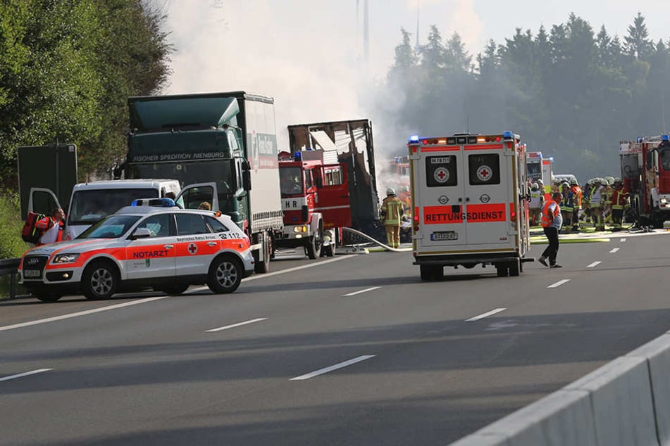 Auf der Autobahn 9 kam es am Montagmorgen zu einem Unfall, der in einer Tragödie endete.