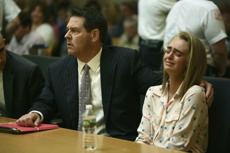 Vor Gericht brach Michelle Carter in Tränen aus.