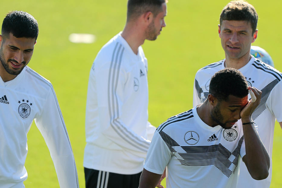 Thomas Müller (r.) hat auch im DFB-Team zurzeit eine schwache Phase.