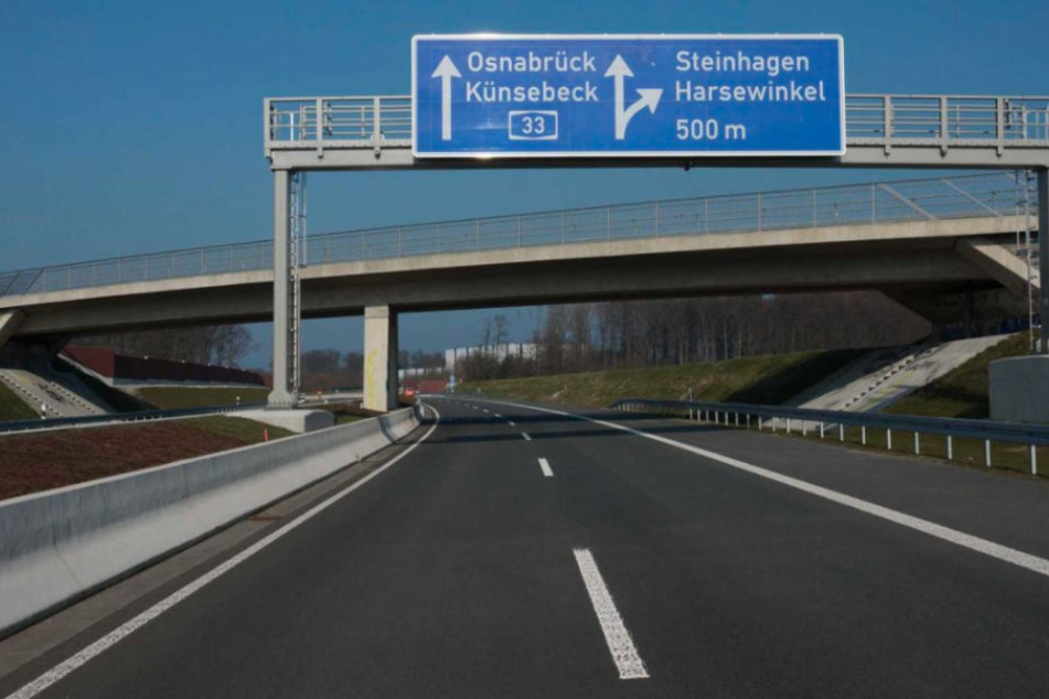 Vor der Eröffnung am Mittwoch (4. April) wird der neue A33-Abschnitt für Fußgänger freigegeben.