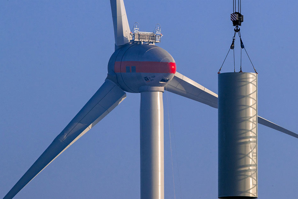 Aufgrund von Kohle- und Atomausstieg ist die Windenergie gefragter denn je. Deshalb wird fleißig gebaut. (Symbolbild)