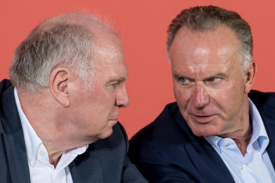 Karl-Heinz Rummenigge (r.) will sich mit Uli Hoeneß (l.) die Nachfolge regeln.