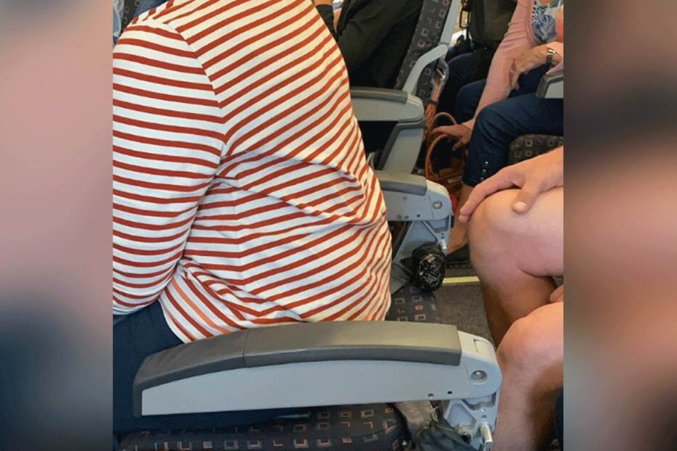 Matthew Harris teilte auf Twitter ein Bild von dem Sitz ohne Rückenlehne.