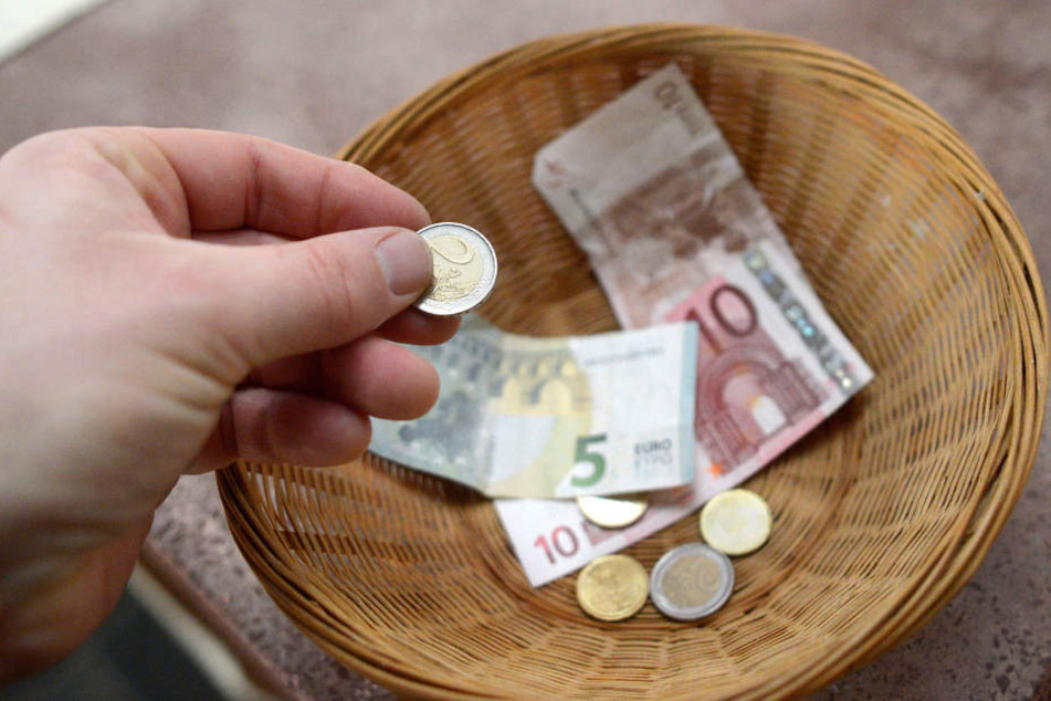 Münzen sind natürlich auch Geld. Doch als Spenden stellen sie viele Vereine vor ein Problem.