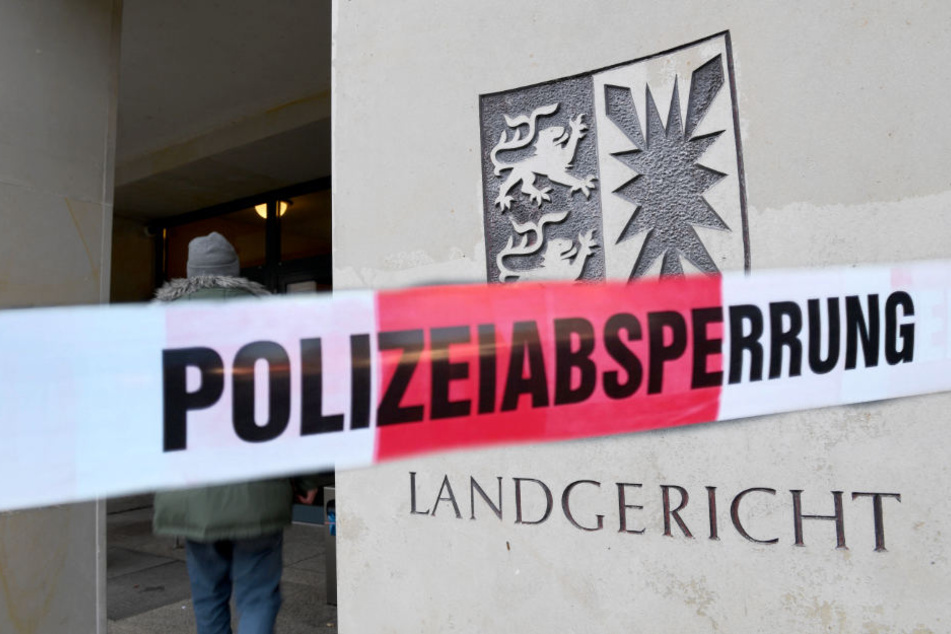 Das Landgericht Kiel musste wegen einer Bombendrohung evakuiert werden.