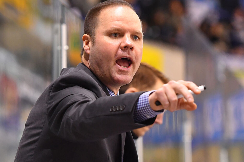 Eislöwen-Coach Bradley Gratton konnte sich über einen Sieg in Freiburg freuen.