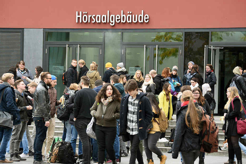 Die Leipziger Studenten sind unzufrieden mit den derzeitigen Umständen an der Universität.