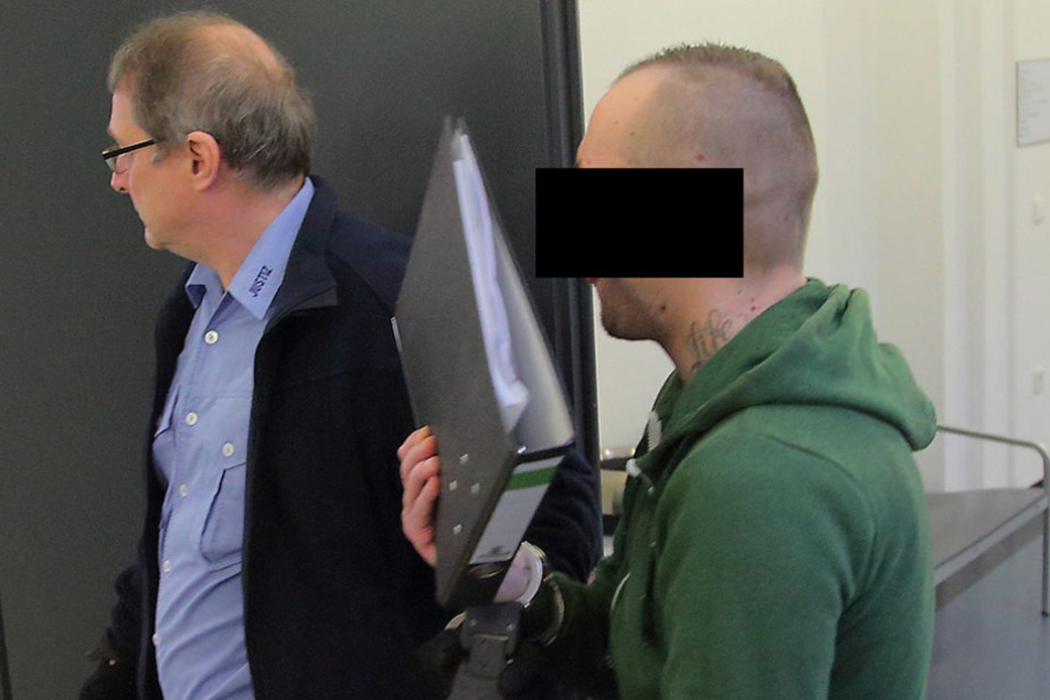 Robert R. (30) schweigt zu den Vorwürfen. Nun muss das Gericht die Opfer
hören.