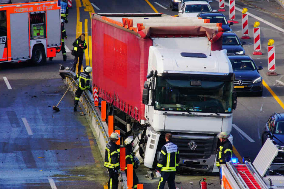 Die Lkw-Fahrer wurden bei dem Unfall nicht verletzt.