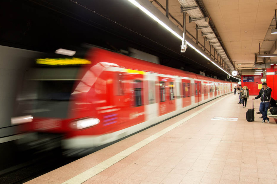 Immer wieder kommt es zu Unfällen an den S-Bahnhöfen. (Symbolbild)