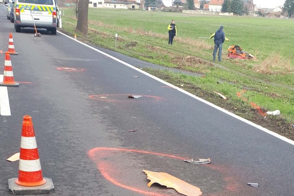 Auf einer Landstraße bei Rätzlingen ist es zu einem tragischen Unfall gekommen.