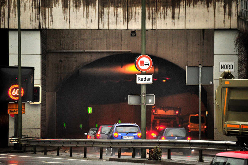 Wer normalerweise durch den Tunnel fährt, muss sich eine andere Strecke suchen.