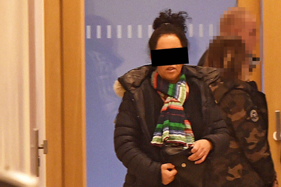 Die gelernte Verkäuferin Lucienne S. (40) kündigte nach dem Urteil an, die Geldstrafe "abarbeiten" zu wollen.