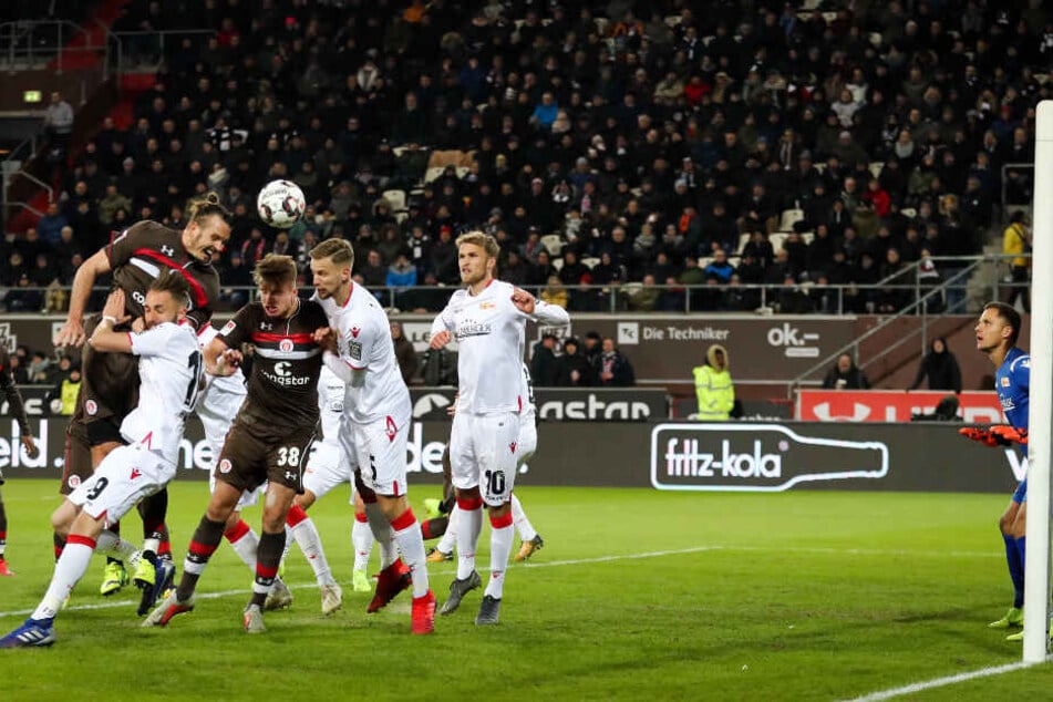 Gegen Union Berlin köpfte Alex Meier das zwischenzeitliche 2:0. Es war eines von