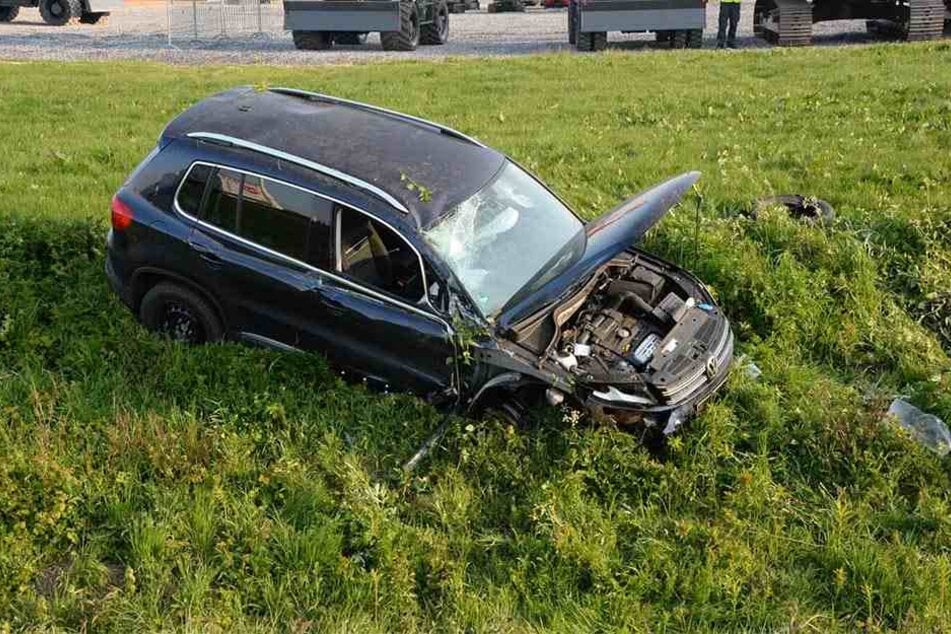 Der Wagen musste mit Totalschaden abgeschleppt werden.